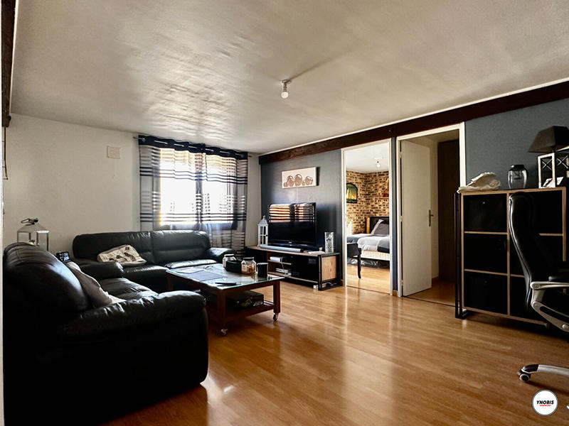 Maison - 256 m² - 12 pièces