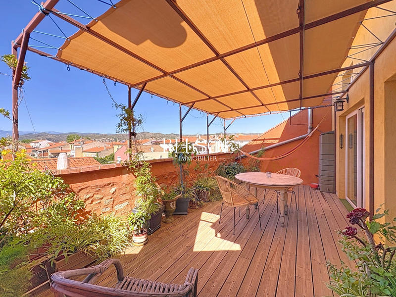 Maison - 210 m² - 6 pièces