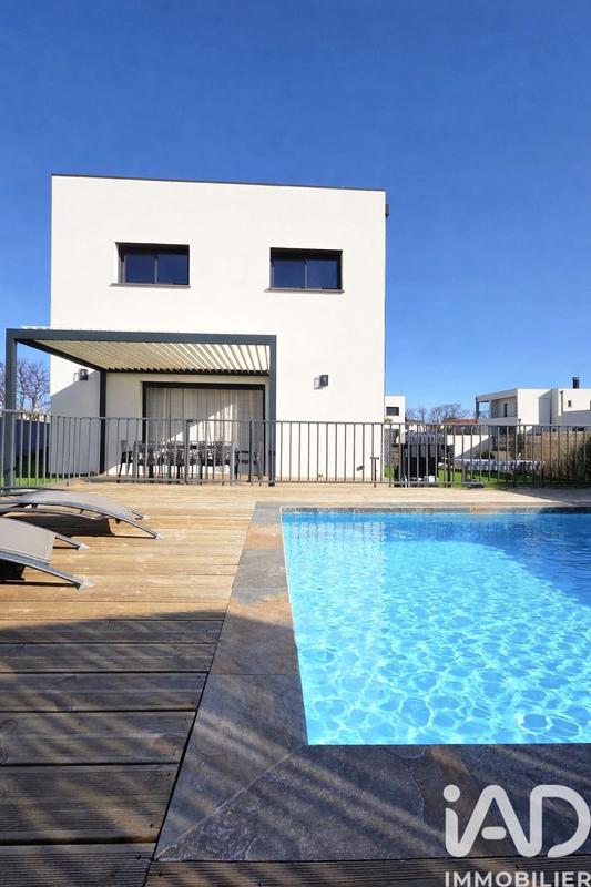 Maison - 145 m² - 6 pièces