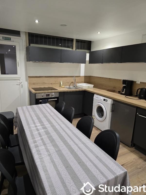 Chambre - 9 m² - 1 pièce