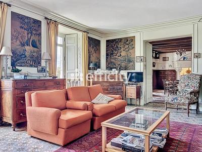 Demeure - 431 m² - 13 pièces