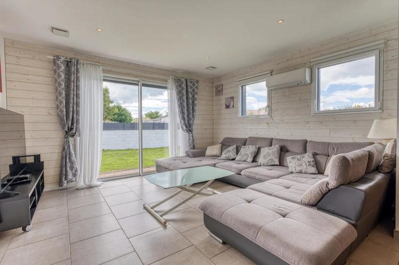 Maison - 96 m² - 5 pièces