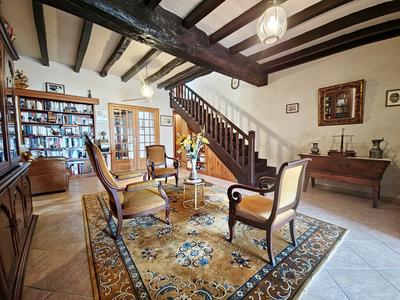 Maison - 311 m² - 14 pièces