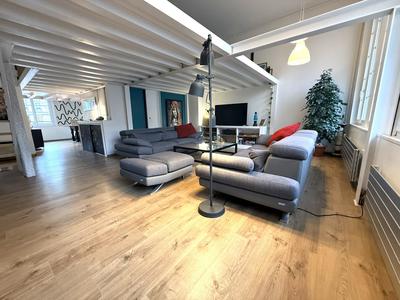 Loft - 80 m² - 3 pièces