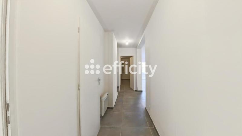 Maison jumelée - 78 m² - 4 pièces