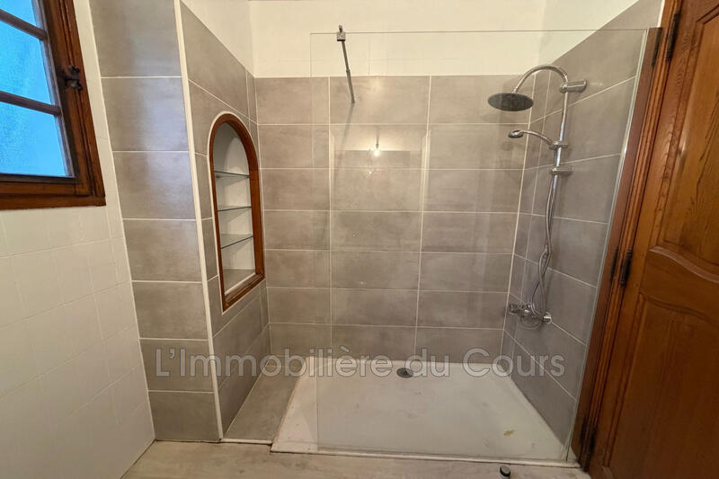 Villa - 140 m² - 6 pièces