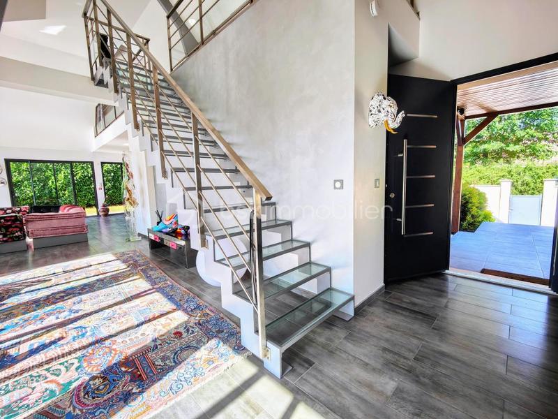 Maison d'architecte - 239 m² - 10 pièces