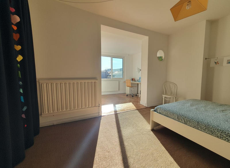 Maison - 204 m² - 6 pièces