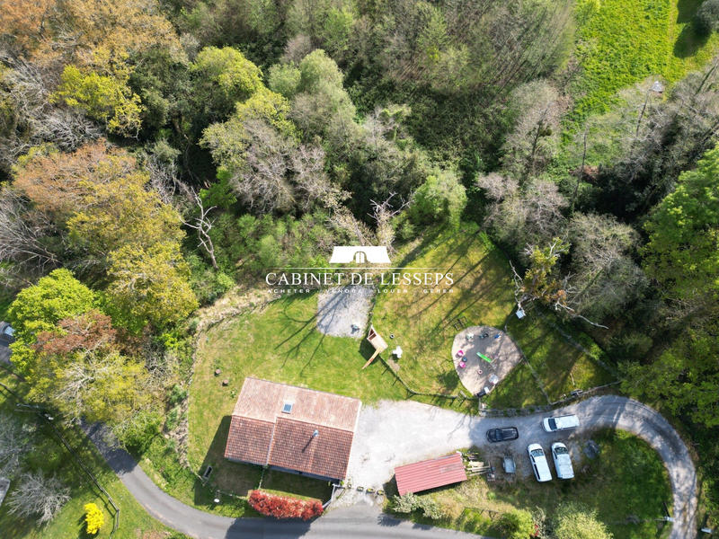 Maison - 121 m² - 4 pièces