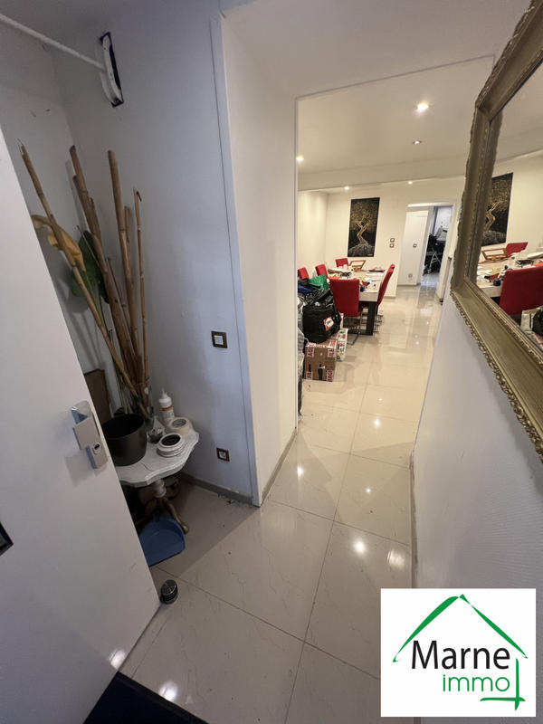 Appartement - 100 m² - 5 pièces