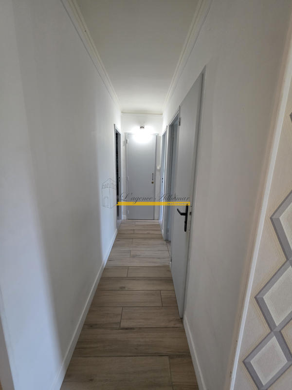 Appartement - 61 m² - 3 pièces