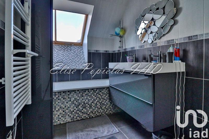 Maison - 85 m² - 5 pièces