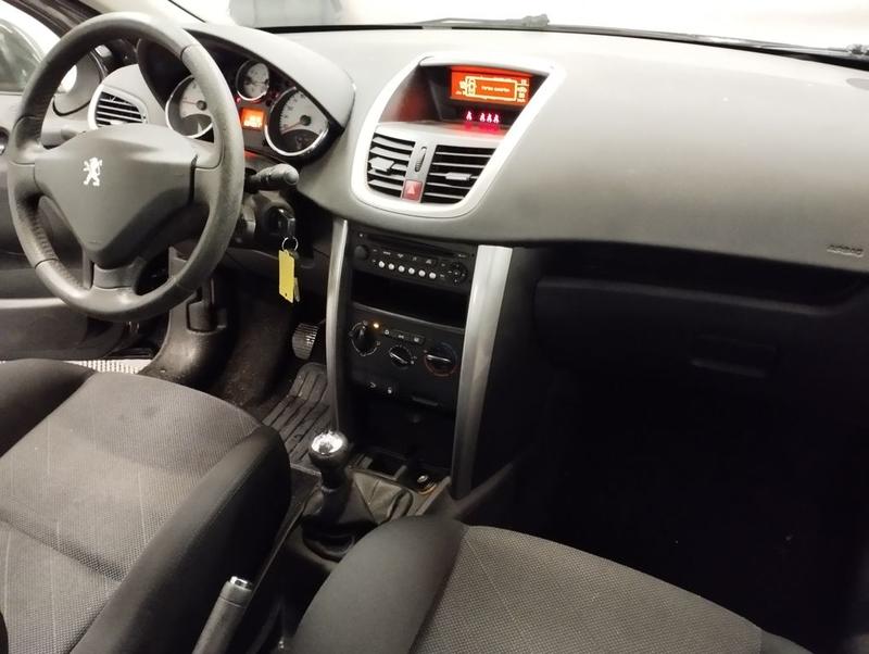 Peugeot 207 1.4 Hdi 70 Blue Lion Premium 3p