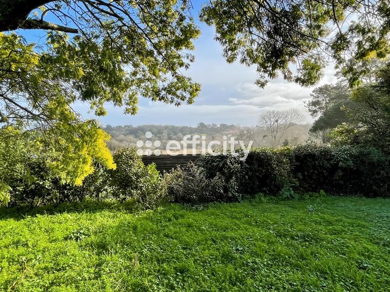 Maison - 151 m² - 7 pièces