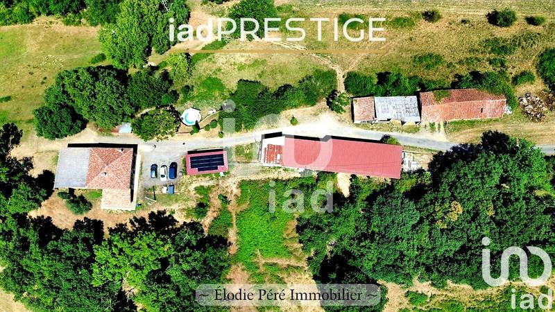 Maison - 236 m² - 6 pièces