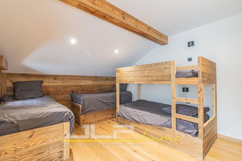 Châlet - 203 m² - 5 pièces