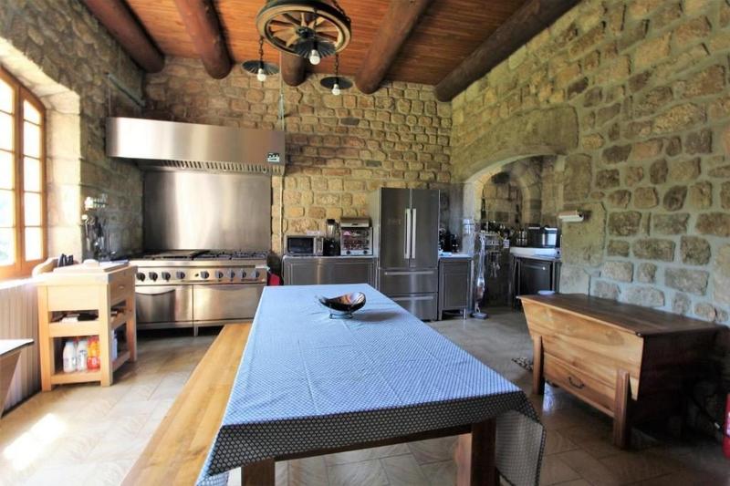 Château - 358 m² - 17 pièces