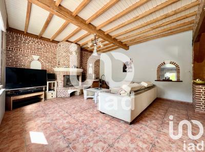 Maison - 180 m² - 7 pièces