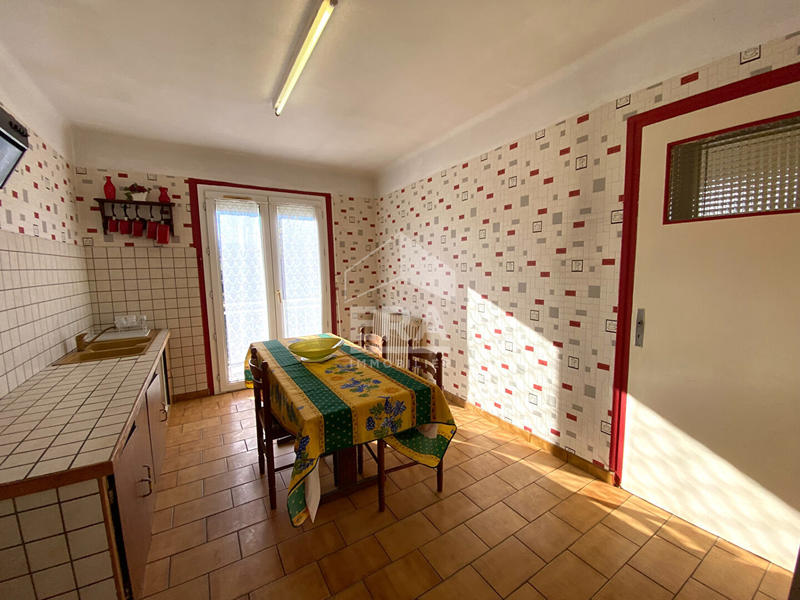 Maison - 99 m² - 5 pièces