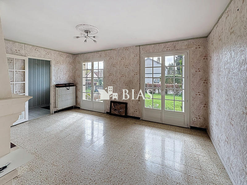 Maison - 93 m² - 4 pièces