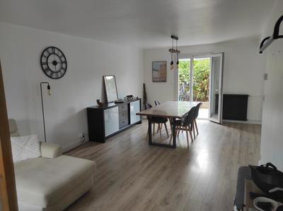 Maison - 96 m² - 4 pièces