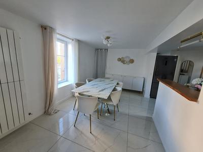 Maison - 151 m² - 6 pièces