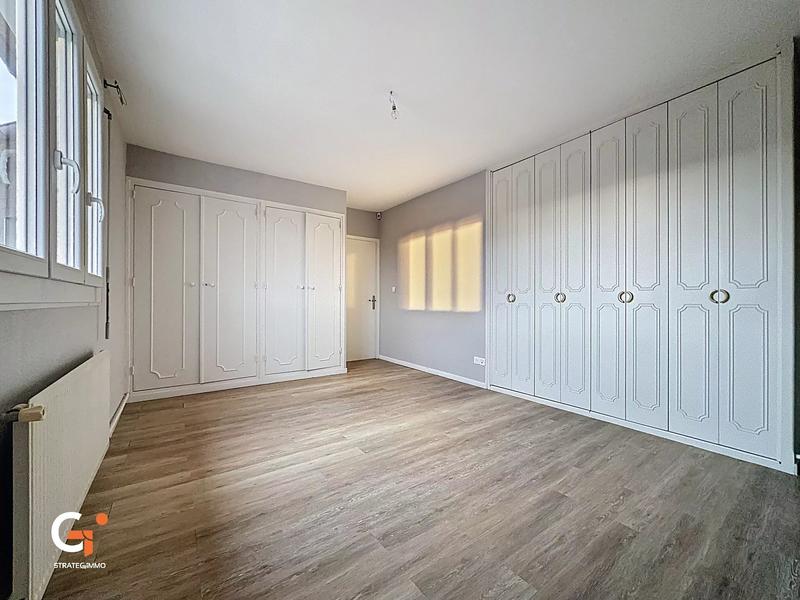 Appartement - 136 m² - 6 pièces