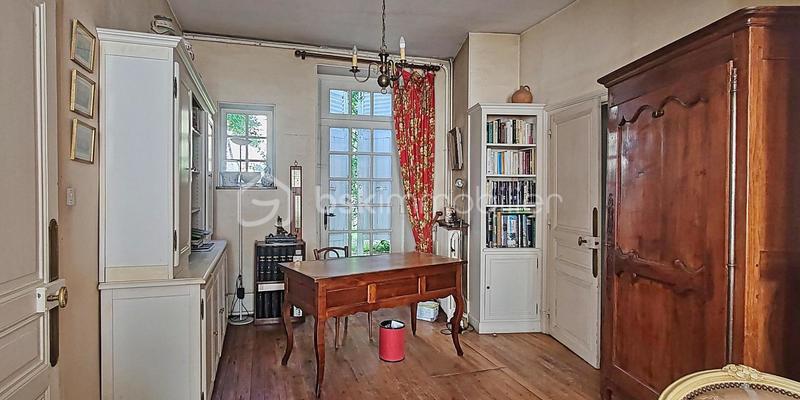 Immeuble - 198 m² - 8 pièces