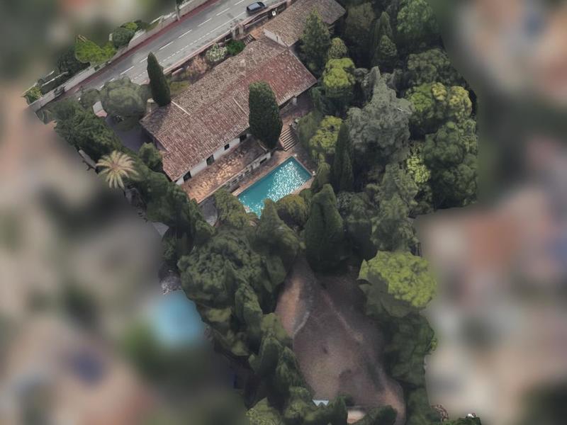 Villa - 446 m² - 9 pièces