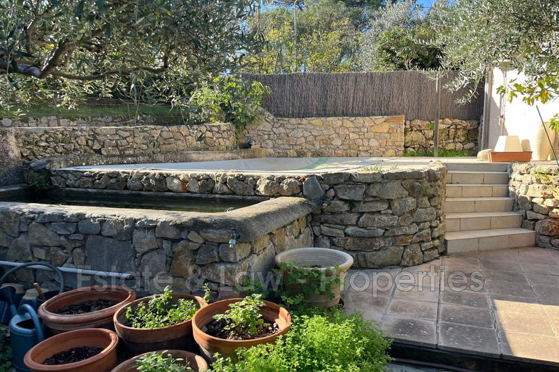 Maison - 158 m² - 4 pièces