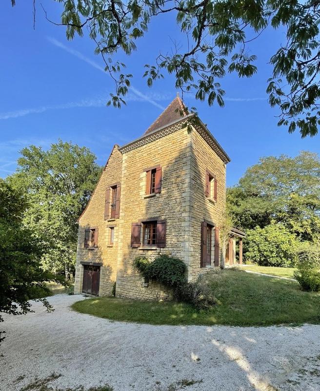 Maison traditionnelle - 155 m² - 6 pièces