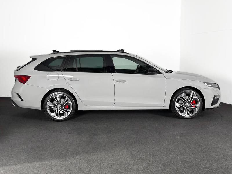 Skoda Octavia Combi IV Rs 245ch Hybride Toit Ouvrant Cuir Chauff Ja19 Carplay Camera Hud Hifi Canton