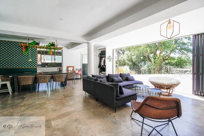 Maison - 168 m² - 4 pièces