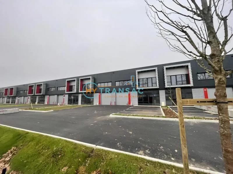 Local d'activités - 378 m²