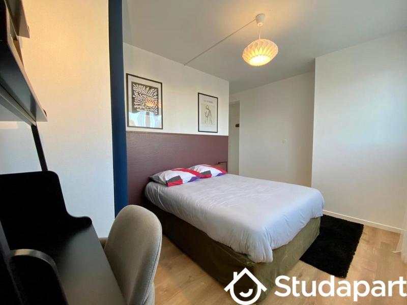 Chambre - 10 m² - 1 pièce