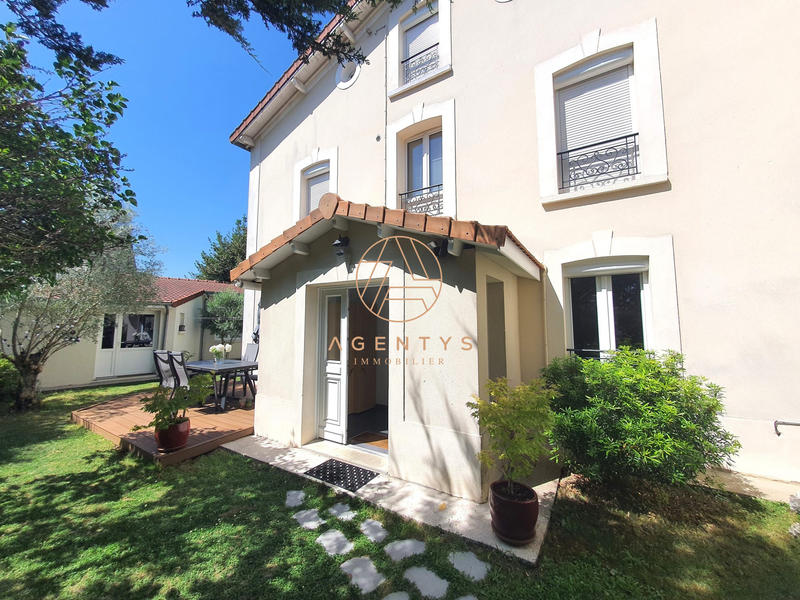 Maison - 123 m² - 6 pièces