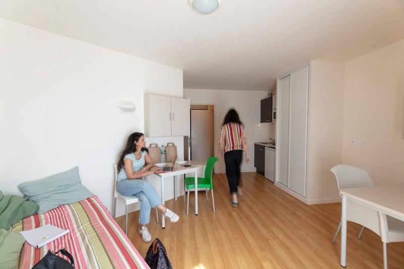 Studio - 25 m² - 1 pièce