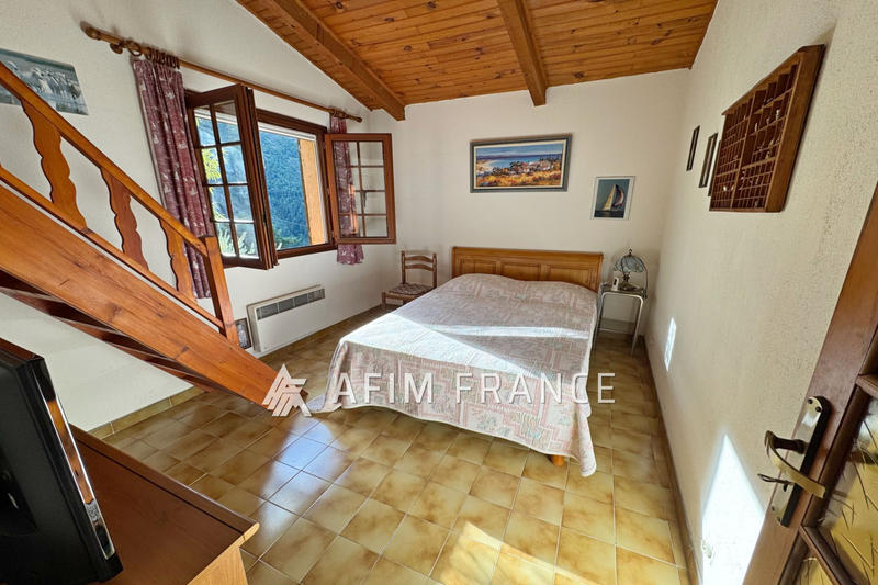 Maison - 145 m² - 5 pièces