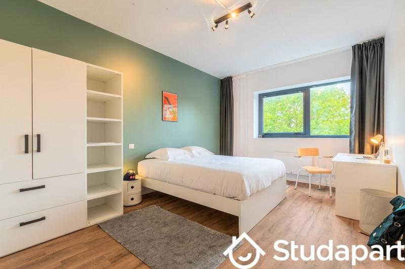 Chambre - 12 m² - 1 pièce