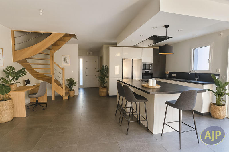 Maison - 127 m² - 6 pièces