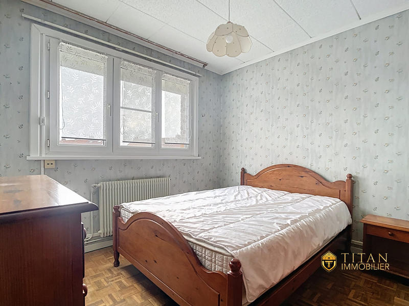 Maison - 90 m² - 5 pièces