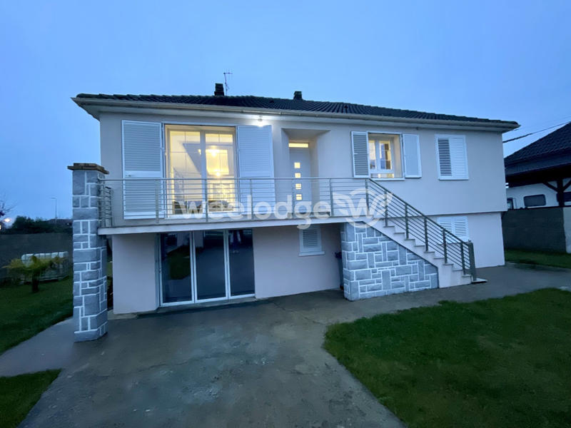 Maison traditionnelle - 90 m² - 3 pièces