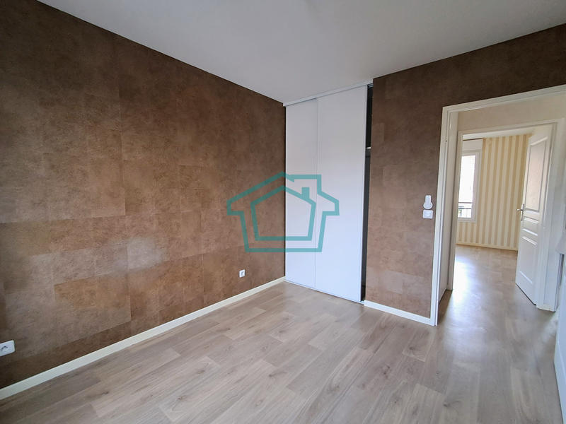 Maison - 81 m² - 5 pièces