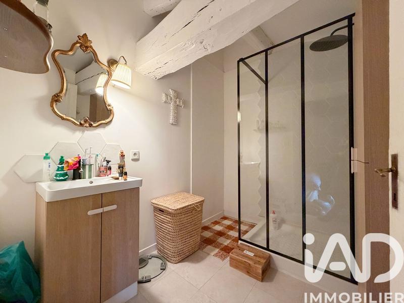 Maison - 217 m² - 6 pièces