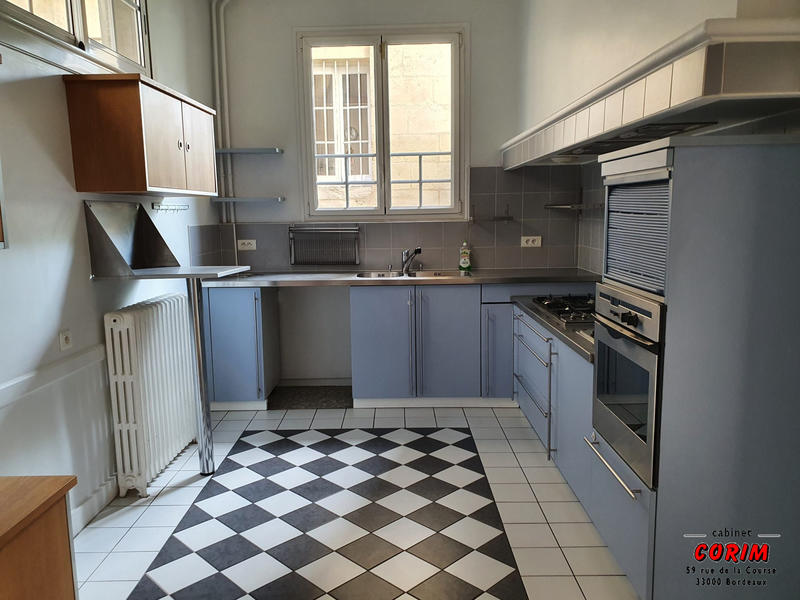 Maison - 195 m² - 5 pièces