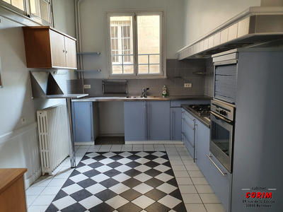Maison - 195 m² - 5 pièces