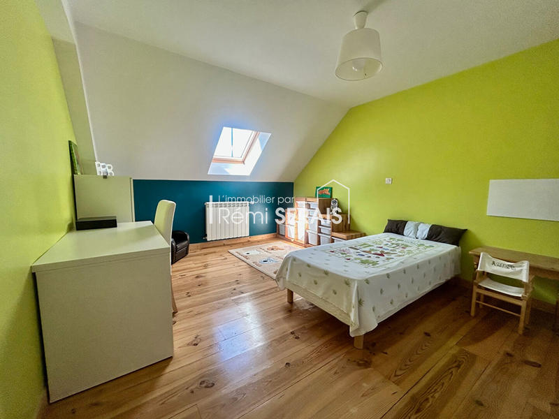 Maison - 186 m² - 6 pièces