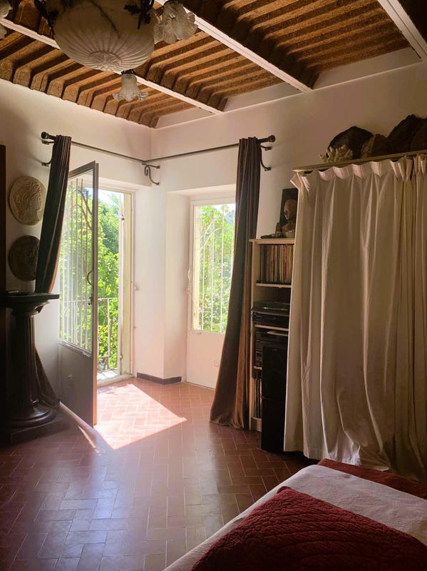 Maison - 320 m² - 12 pièces