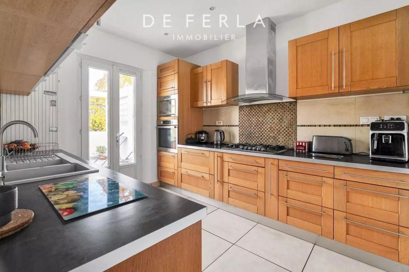 Maison - 130 m² - 6 pièces