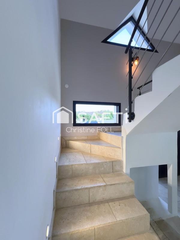 Maison - 167 m² - 6 pièces